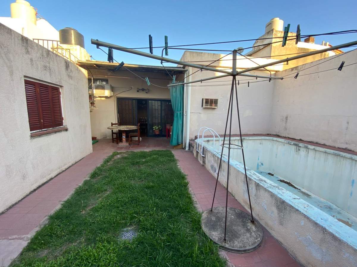 SALVATIERRA VENDE - BARRIO JUNIORS-IMPECABLE CASA-INMEJORABLE UBICACIÓN