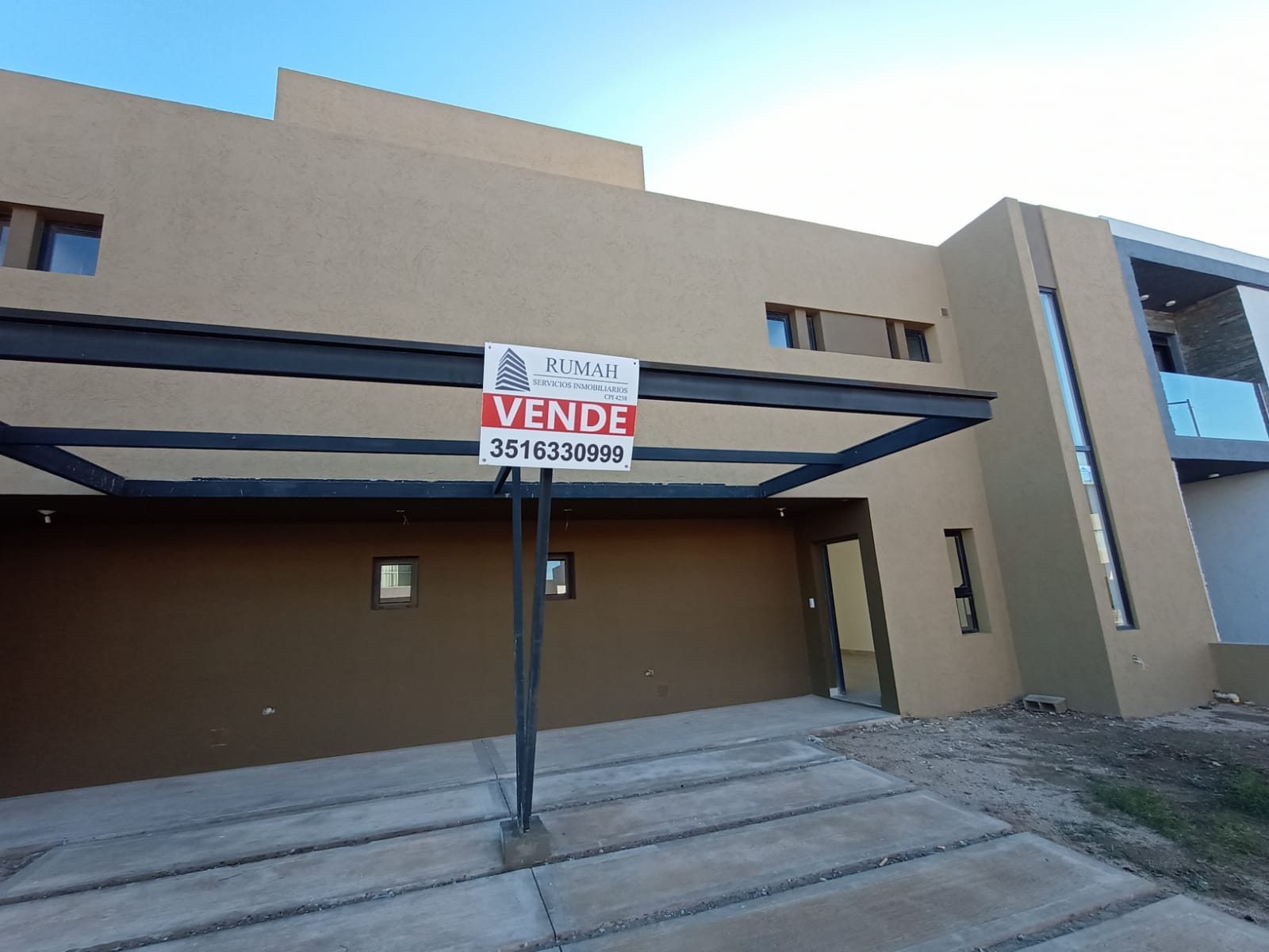 San Ignacio Village - Duplex en VENTA - Fondo Norte!! Hermoso!!!