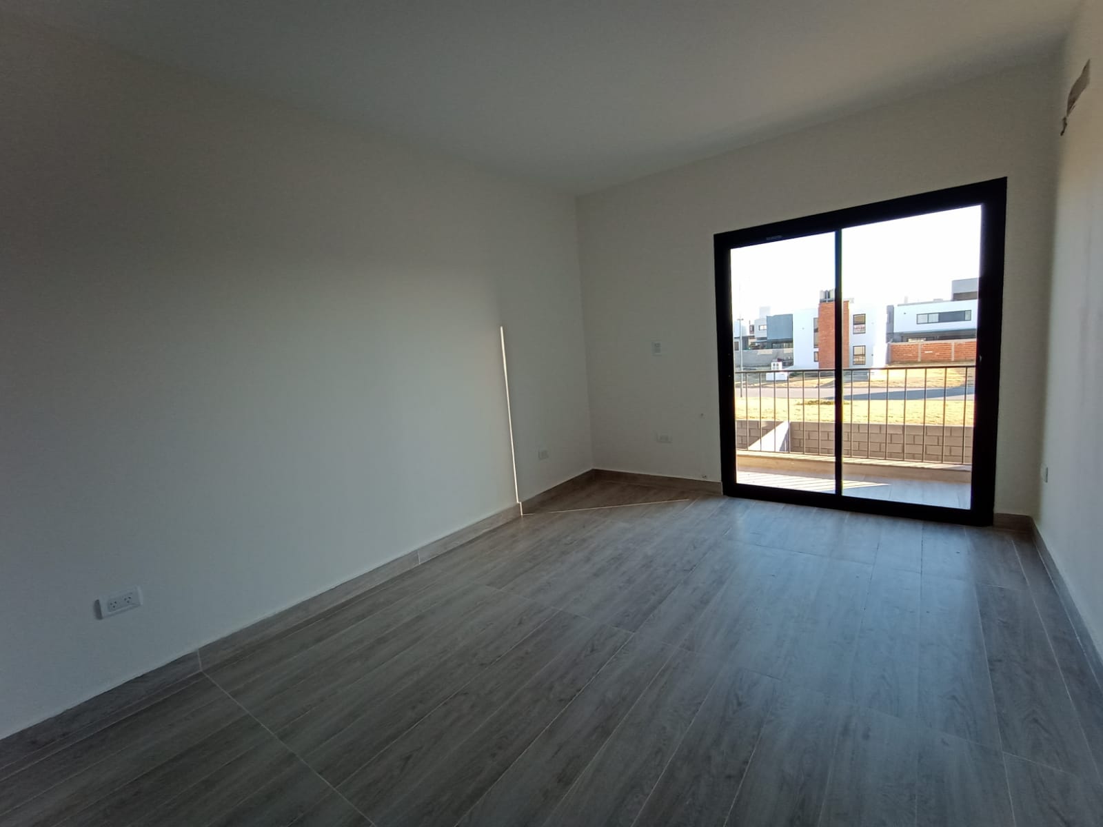 San Ignacio Village - Duplex en VENTA - Fondo Norte!! Hermoso!!!
