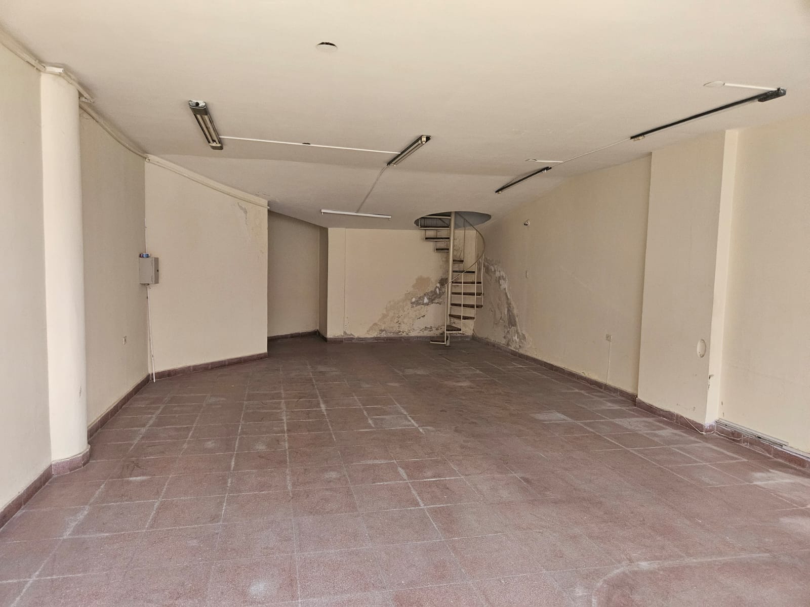 LOCAL COMERCIAL EN B CENTRO