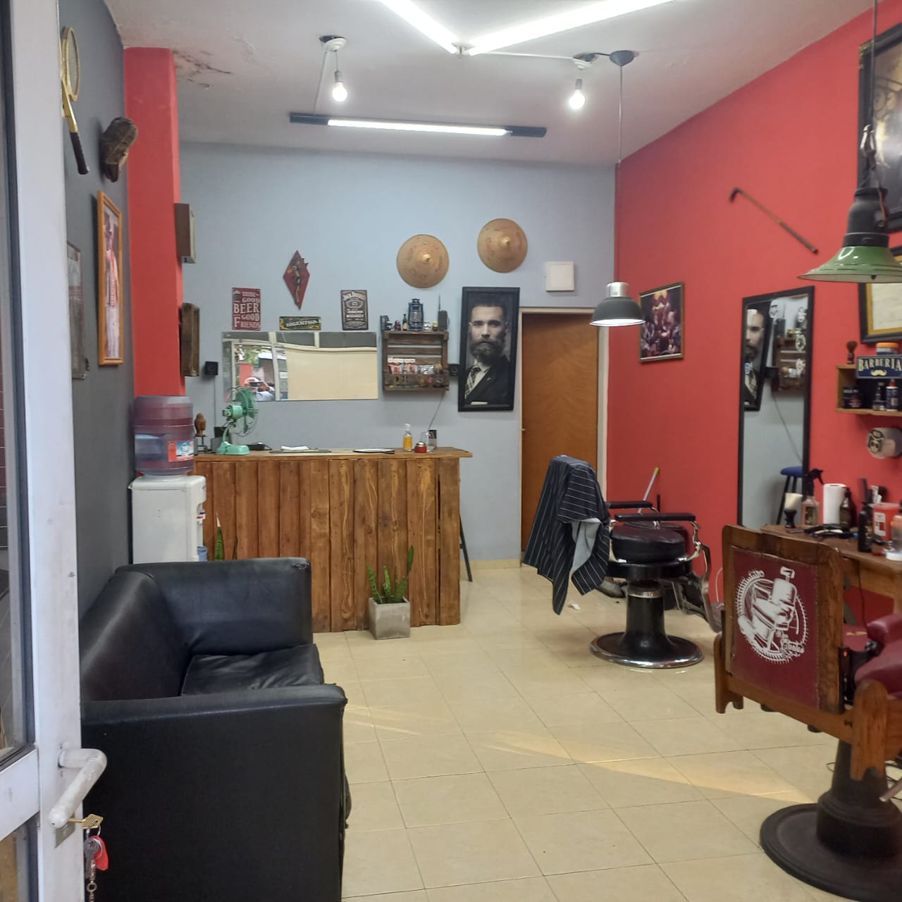 IMPERDIBLE LOCAL EN ALTO ALBERDI