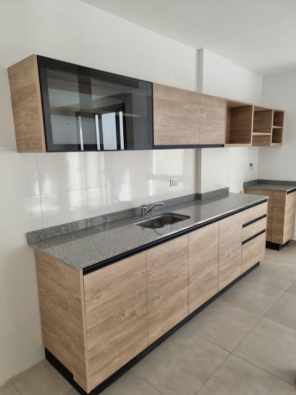 DUPLEX en excelente  ubicación !!