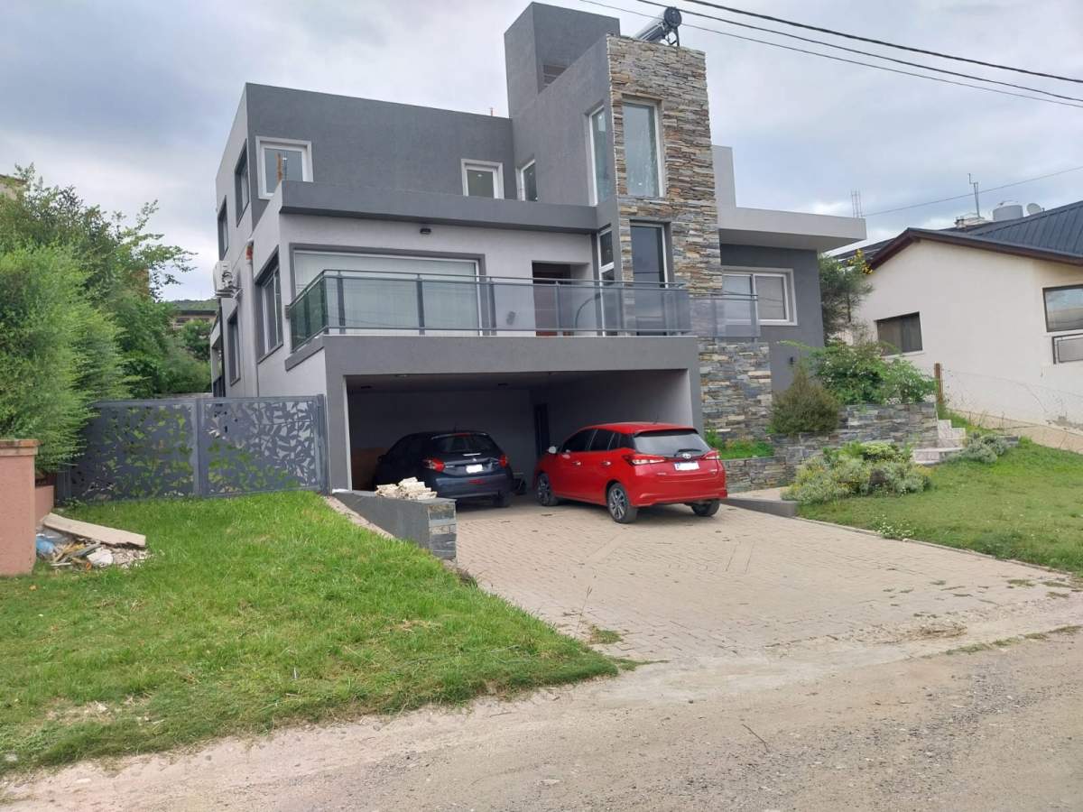 CASA EN VENTA UBICADA EN EL DORADO