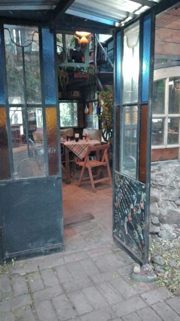 Vendo casa Ideal para construcción de locales con gran terreno sobre Ruta E53