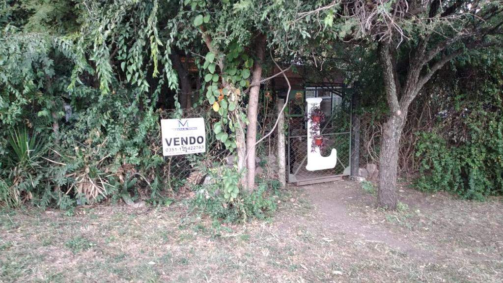 Vendo casa Ideal para construcción de locales con gran terreno sobre Ruta E53