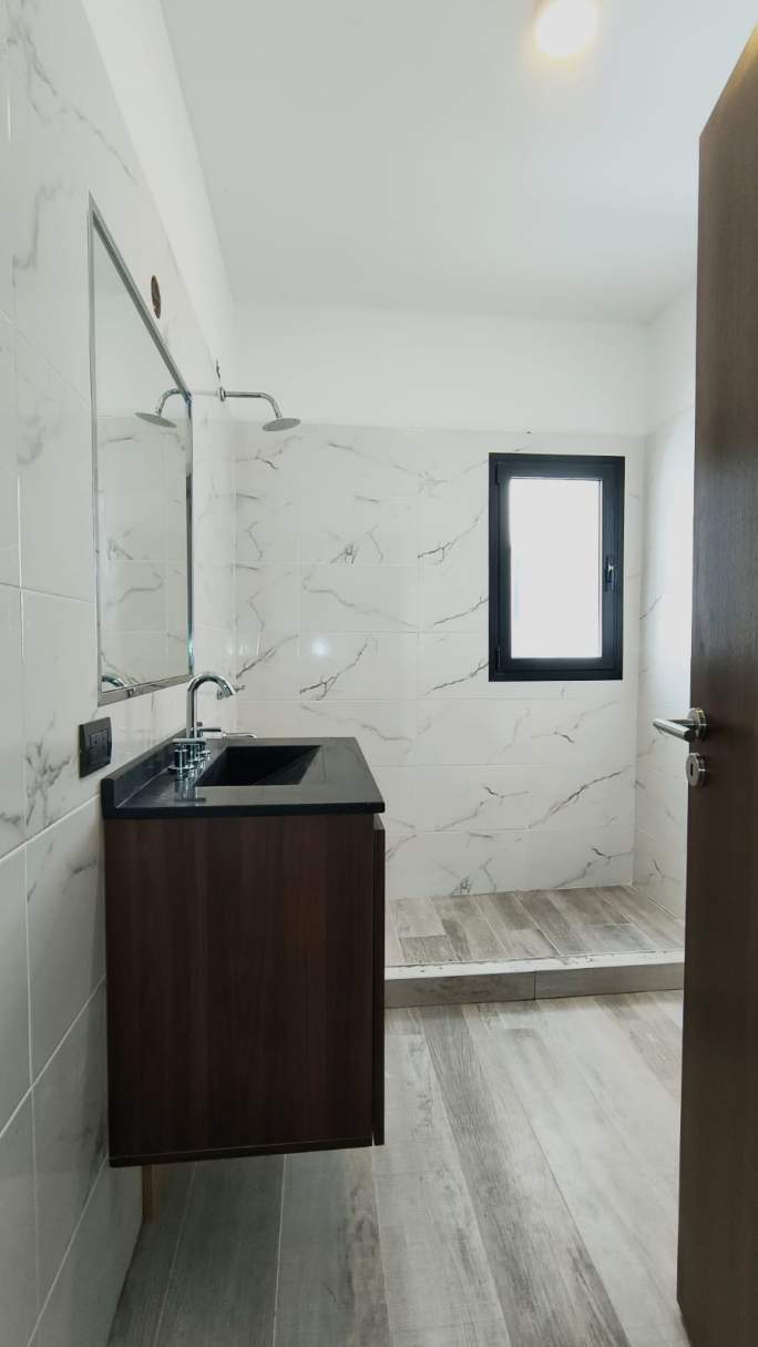 ARGUELLO: MONSEÑOR FERREYRA 6730 AMPLIA CASA DE 3 DOR  C  PILETA