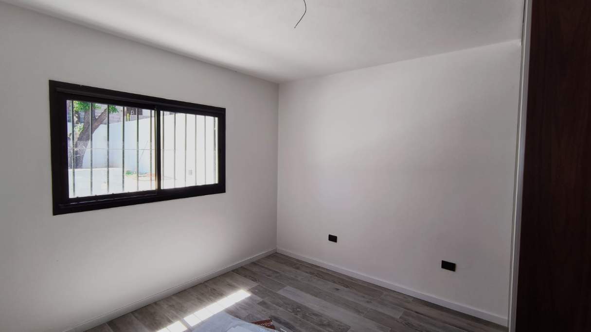 ARGUELLO: MONSEÑOR FERREYRA 6730 AMPLIA CASA DE 3 DOR  C  PILETA