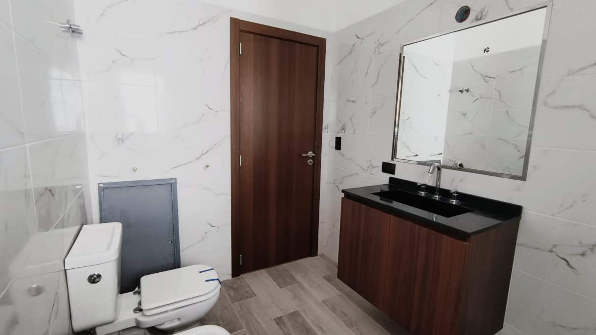 ARGUELLO: MONSEÑOR FERREYRA 6730 AMPLIA CASA DE 3 DOR  C  PILETA