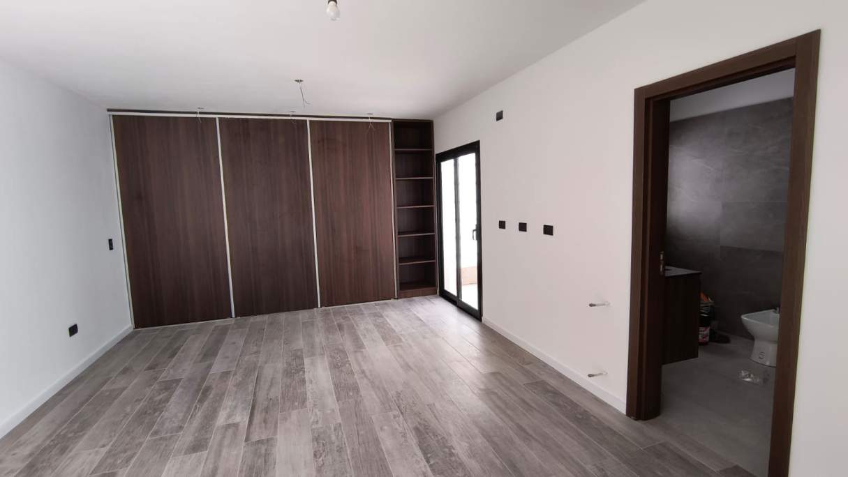 ARGUELLO: MONSEÑOR FERREYRA 6730 AMPLIA CASA DE 3 DOR  C  PILETA