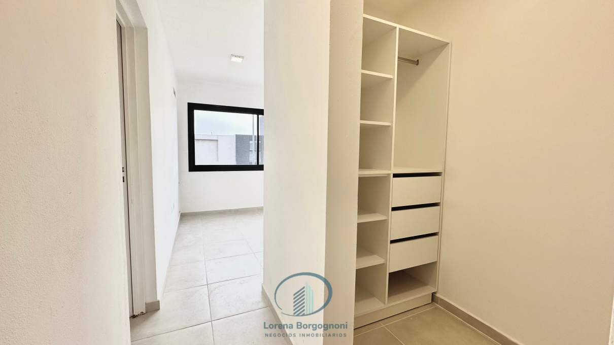 DUPLEX EN VENTA COLINAS DE MANANTIALES 3D3B GALERIA CASADOR