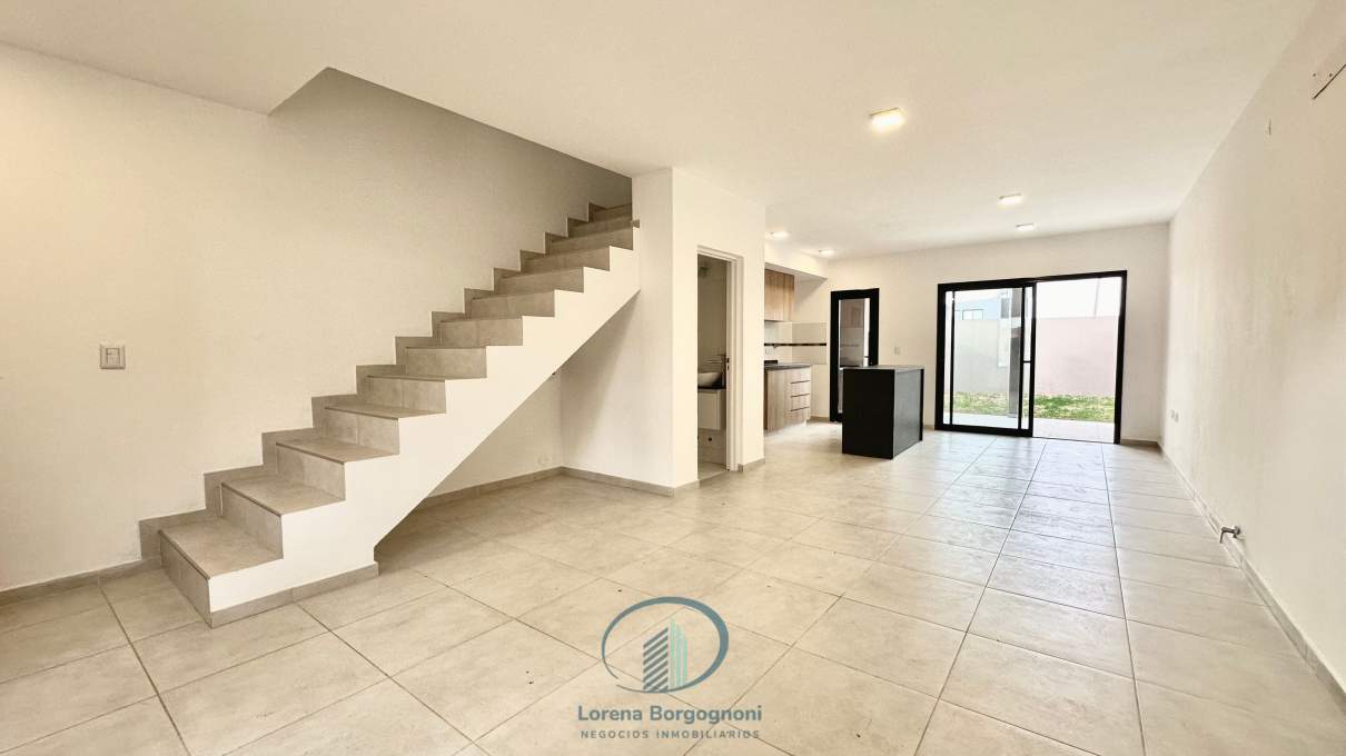 DUPLEX EN VENTA COLINAS DE MANANTIALES 3D3B GALERIA CASADOR