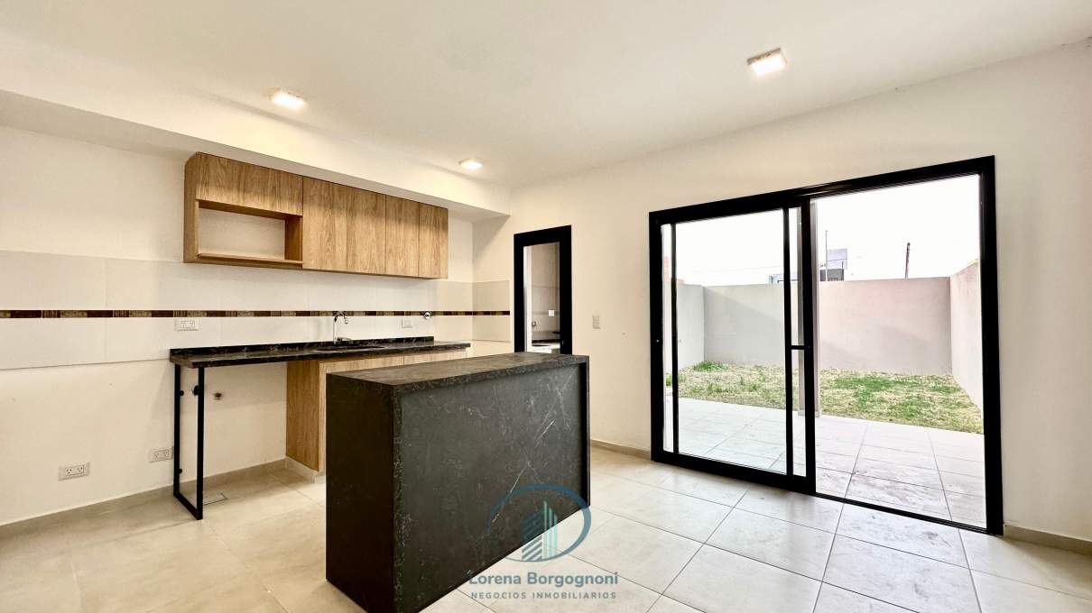 DUPLEX EN VENTA COLINAS DE MANANTIALES 3D3B GALERIA CASADOR