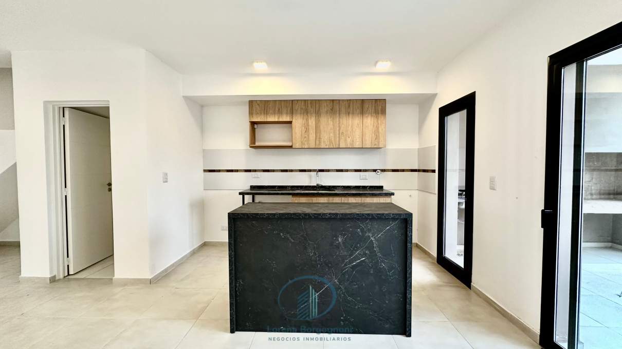 DUPLEX EN VENTA COLINAS DE MANANTIALES 3D3B GALERIA CASADOR