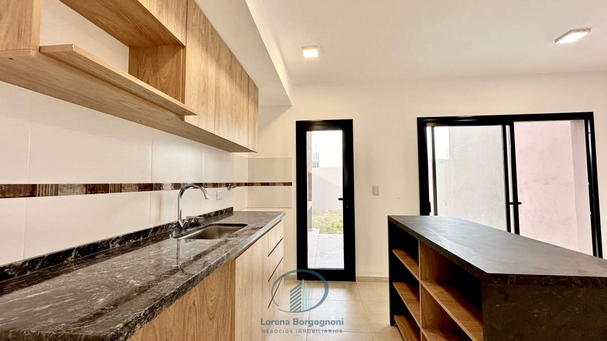 DUPLEX EN VENTA COLINAS DE MANANTIALES 3D3B GALERIA CASADOR