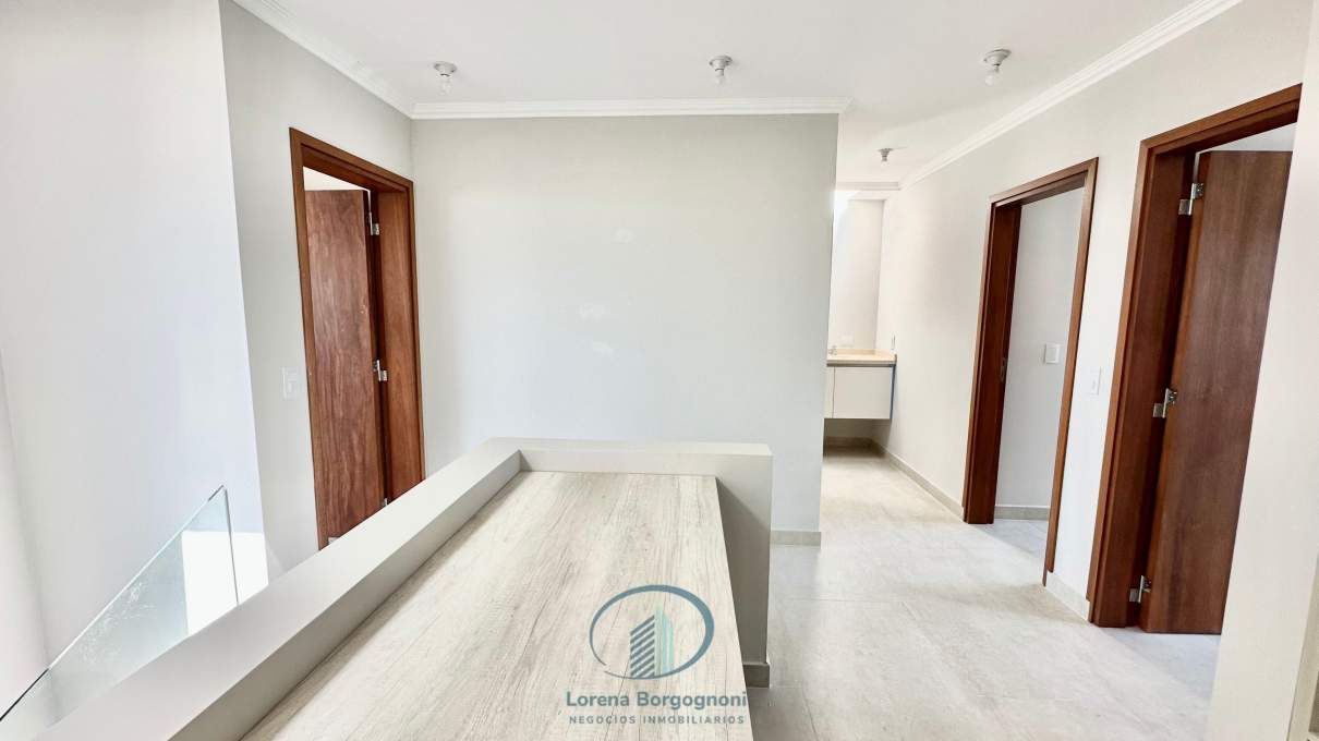 Duplex Premiun en Venta Solares de Manantiales 3 dormitorios y escritorio.