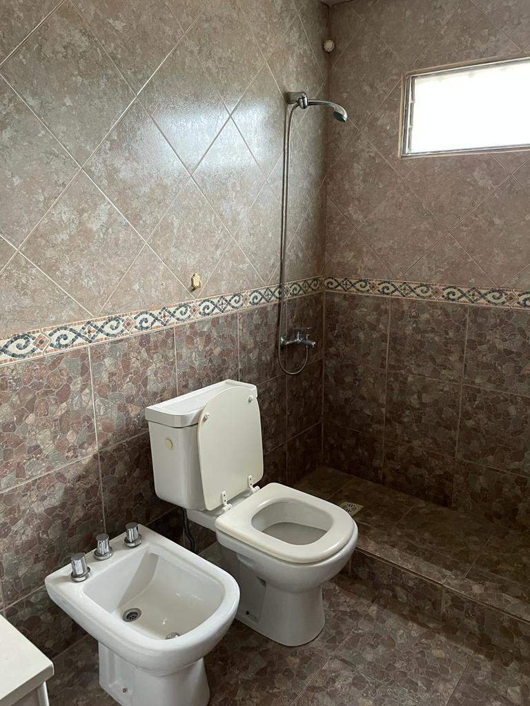 CASA UNQUILLO 3 DORMITORIOS ZONA CENTRO