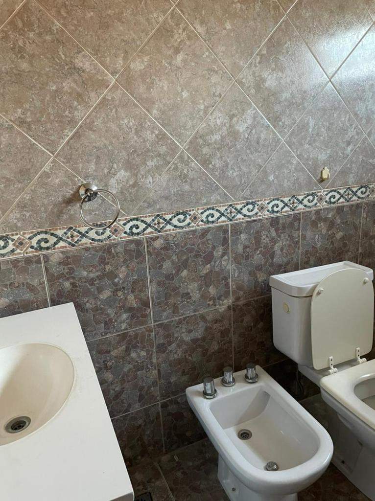 CASA UNQUILLO 3 DORMITORIOS ZONA CENTRO