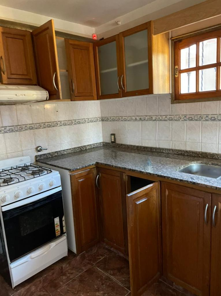 CASA UNQUILLO 3 DORMITORIOS ZONA CENTRO