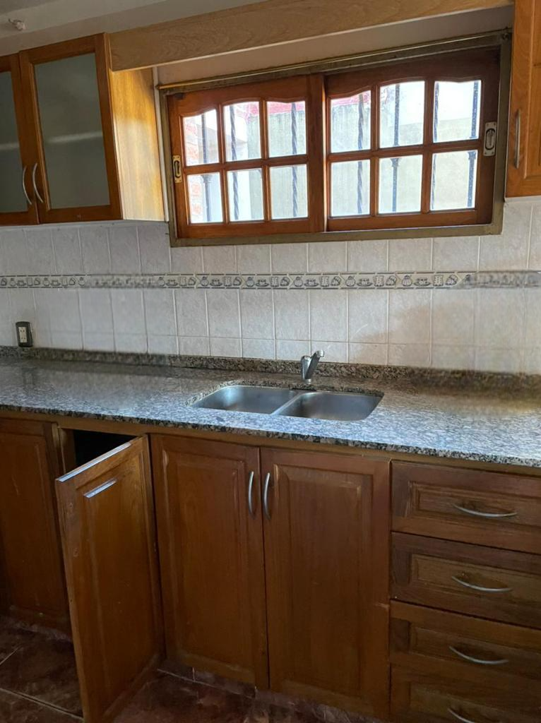 CASA UNQUILLO 3 DORMITORIOS ZONA CENTRO