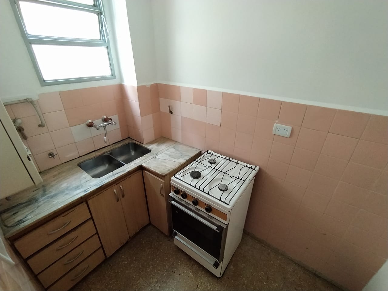 ALQ. DPTO. 2 DORM. CONTRAFRENTE - AV. COLÓN 1437 - CÓRDOBA