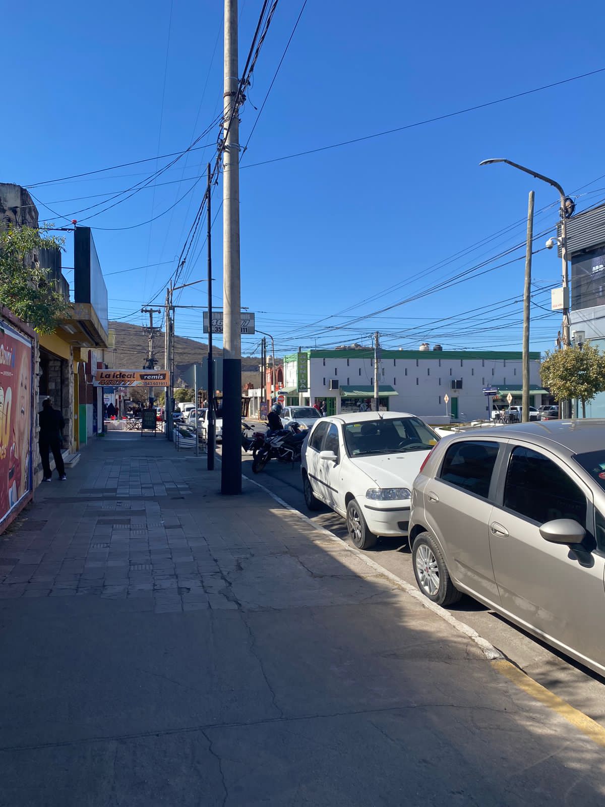 VENTA DE LOTE EN AVENIDA PRINCIPAL , OPORTUNIDAD UNICA PARA INVERSION COMERCIAL Y RESIDENCIAL