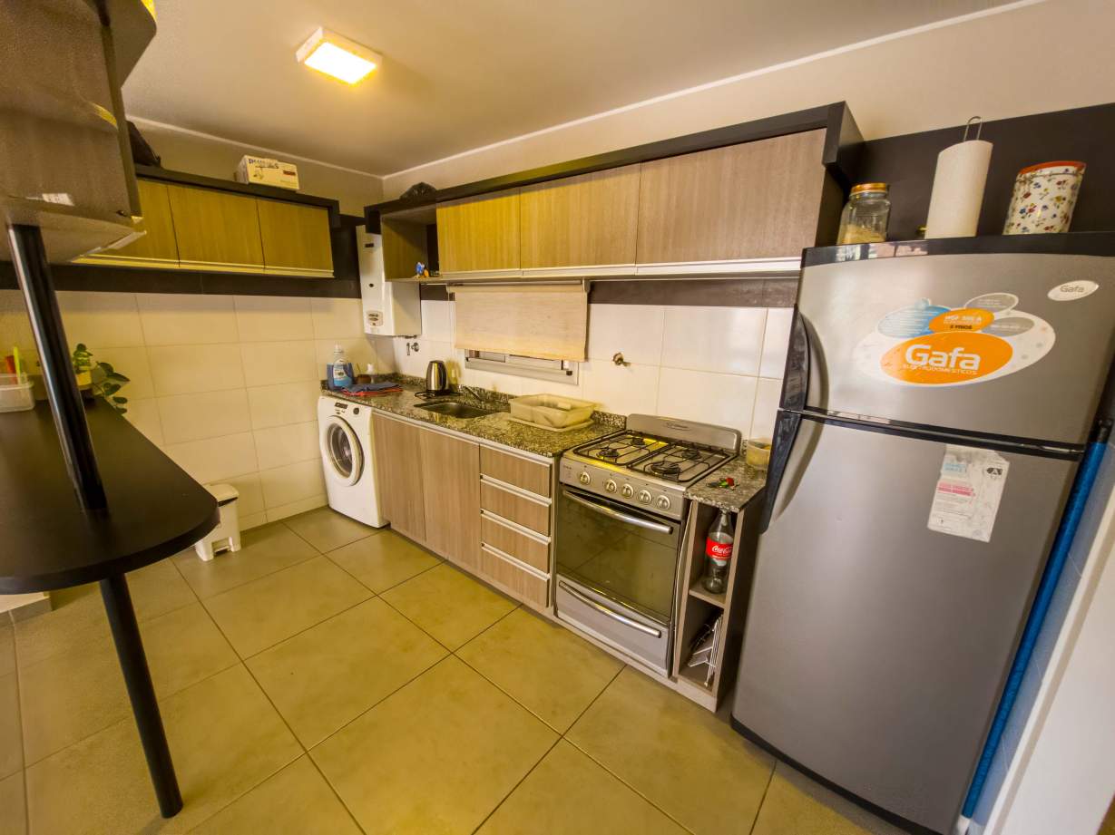 VENTA. DEPARTAMENTO. 2 DORMITORIOS, UNO DE ELLOS EN SUITE CON VESTIDOR. DOS BAÑOS. BALCÓN. NUEVA CÓR