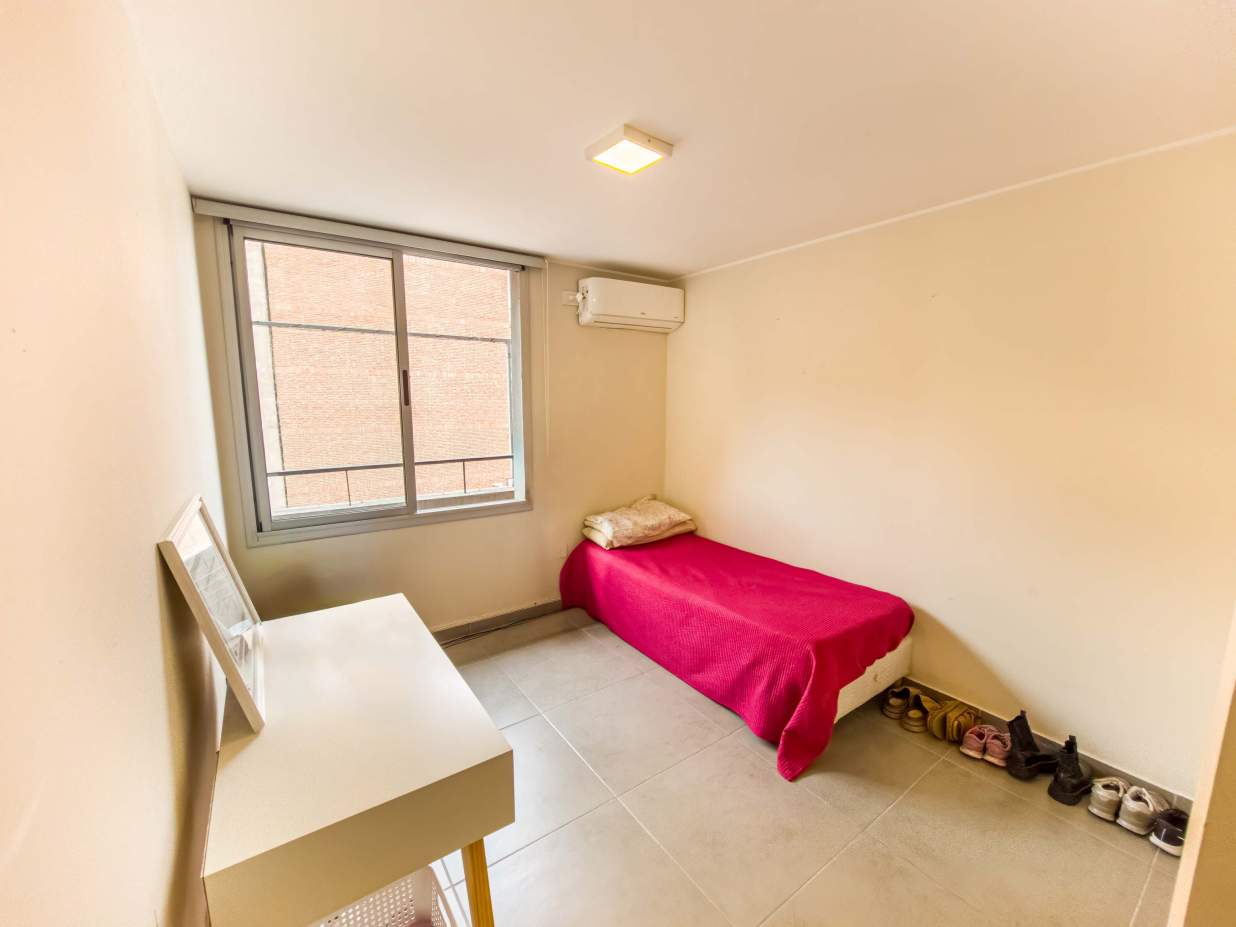 VENTA. DEPARTAMENTO. 2 DORMITORIOS, UNO DE ELLOS EN SUITE CON VESTIDOR. DOS BAÑOS. BALCÓN. NUEVA CÓR