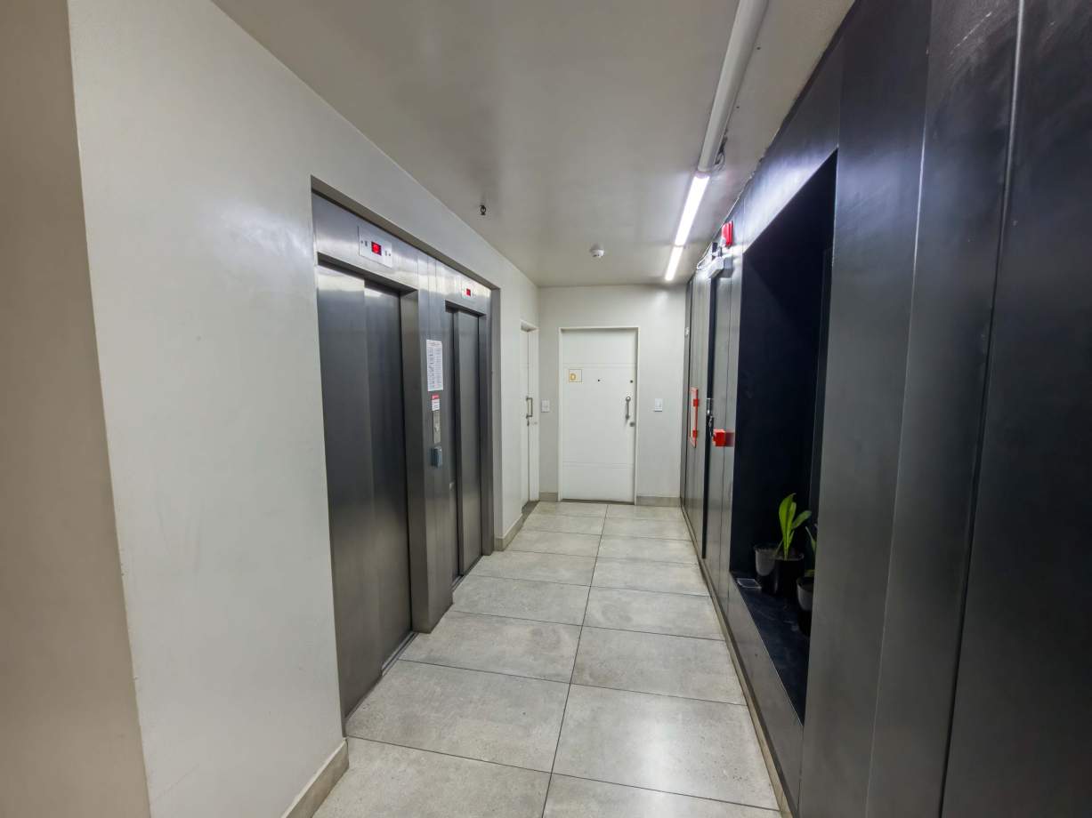 VENTA. DEPARTAMENTO. 2 DORMITORIOS, UNO DE ELLOS EN SUITE CON VESTIDOR. DOS BAÑOS. BALCÓN. NUEVA CÓR
