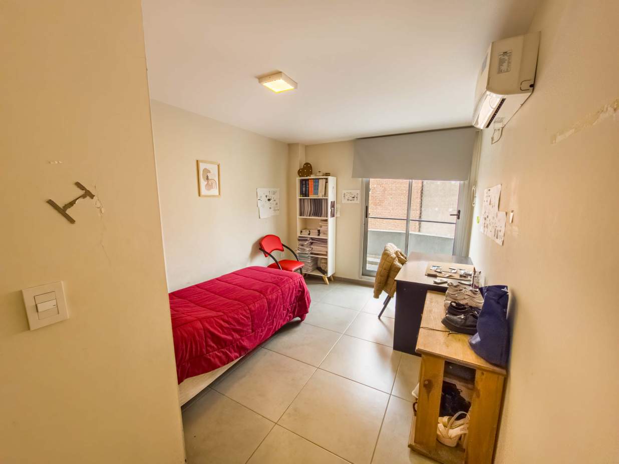 VENTA. DEPARTAMENTO. 2 DORMITORIOS, UNO DE ELLOS EN SUITE CON VESTIDOR. DOS BAÑOS. BALCÓN. NUEVA CÓR