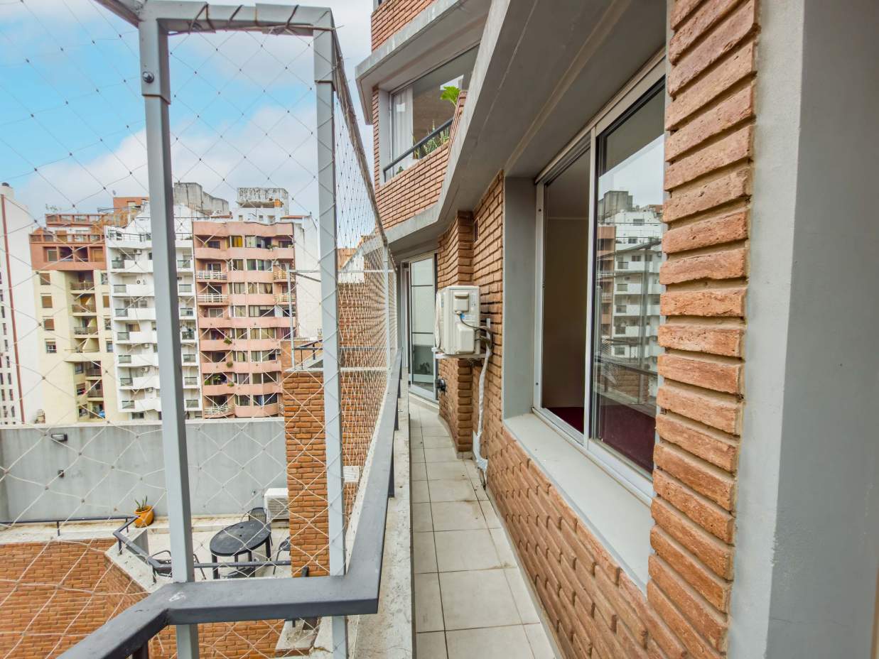VENTA. DEPARTAMENTO. 2 DORMITORIOS, UNO DE ELLOS EN SUITE CON VESTIDOR. DOS BAÑOS. BALCÓN. NUEVA CÓR
