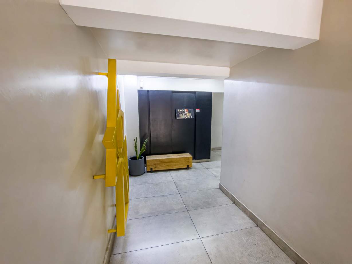 VENTA. DEPARTAMENTO. 2 DORMITORIOS, UNO DE ELLOS EN SUITE CON VESTIDOR. DOS BAÑOS. BALCÓN. NUEVA CÓR