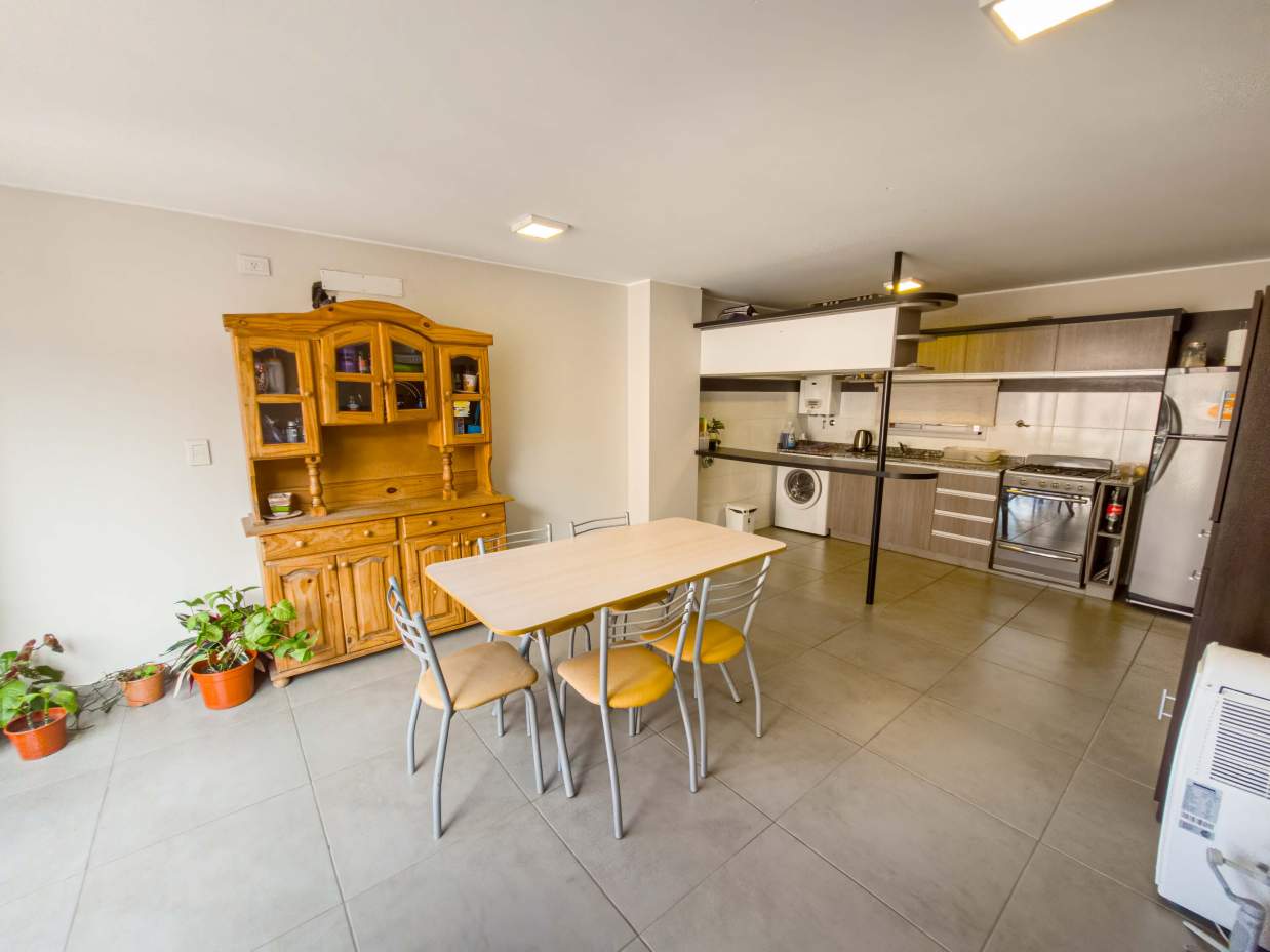 VENTA. DEPARTAMENTO. 2 DORMITORIOS, UNO DE ELLOS EN SUITE CON VESTIDOR. DOS BAÑOS. BALCÓN. NUEVA CÓR