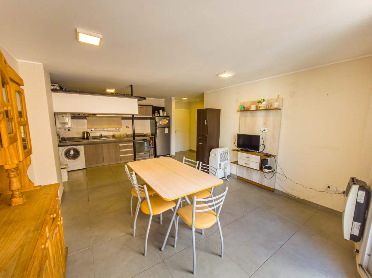 VENTA. DEPARTAMENTO. 2 DORMITORIOS, UNO DE ELLOS EN SUITE CON VESTIDOR. DOS BAÑOS. BALCÓN. NUEVA CÓR