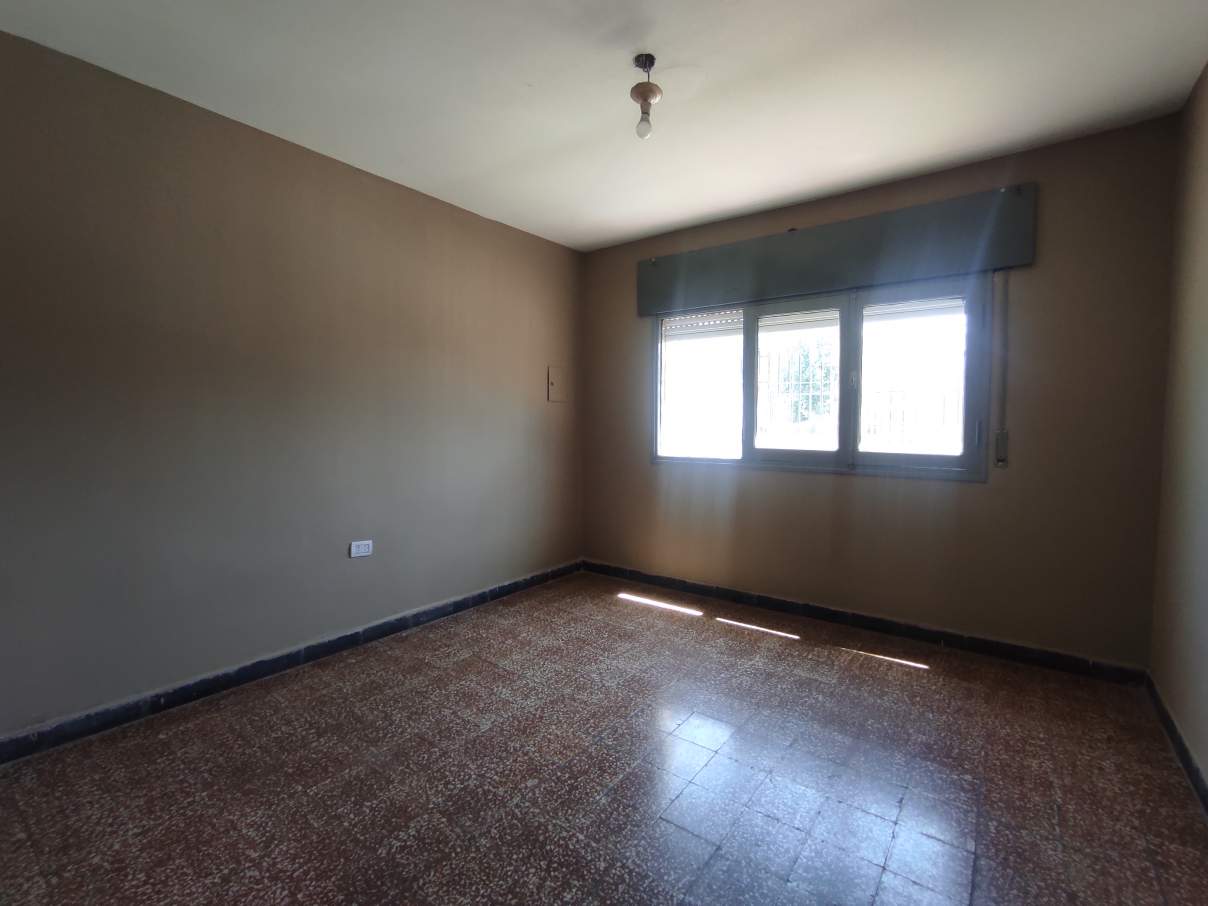 Venta casa de 2 dorm con dpto de 2 dorm en B San Vicente