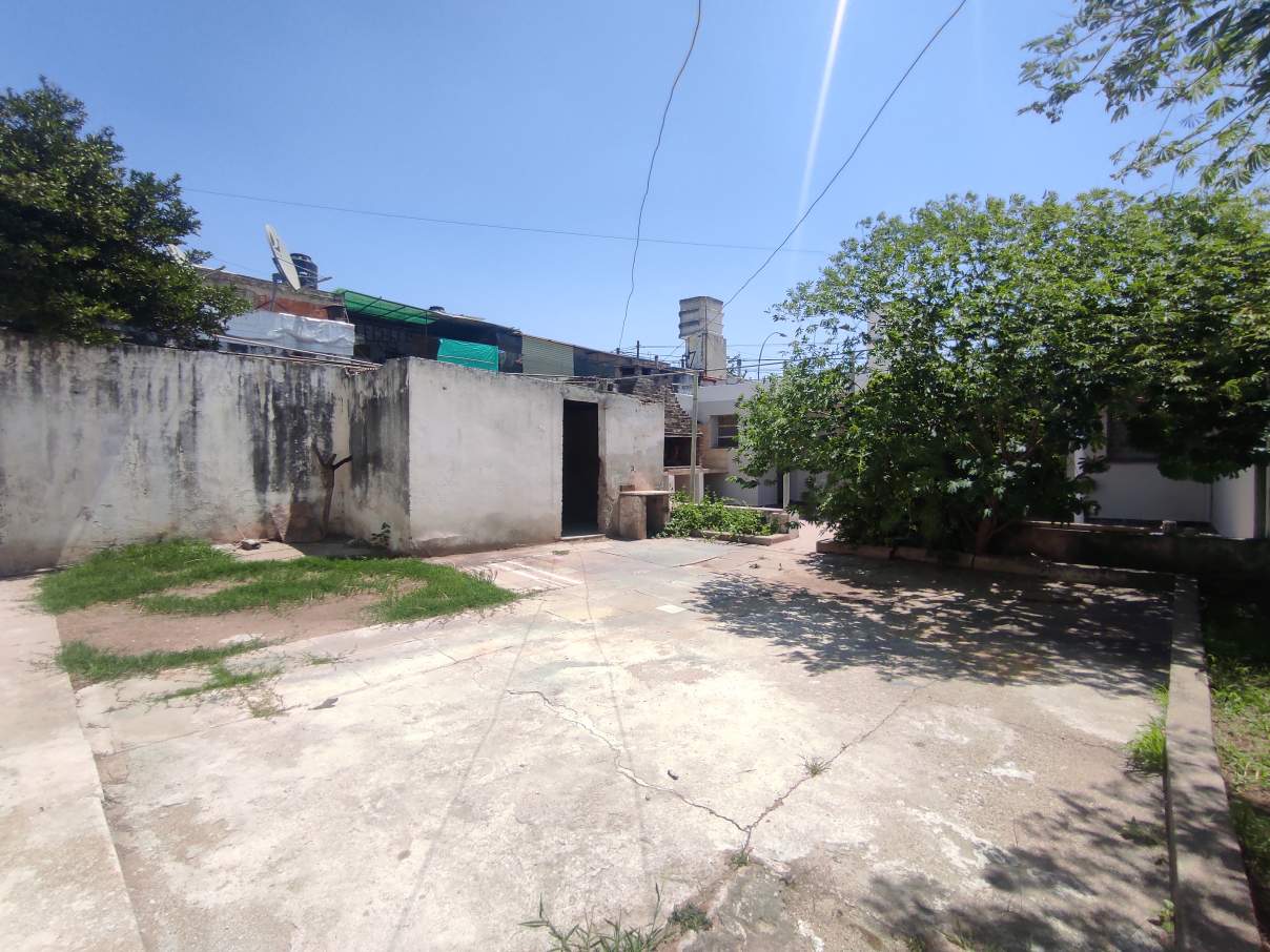 Venta casa de 2 dorm con dpto de 2 dorm en B San Vicente