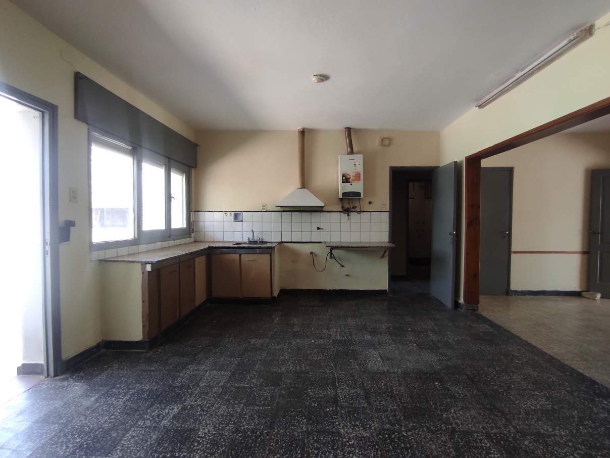 Venta casa de 2 dorm con dpto de 2 dorm en B San Vicente