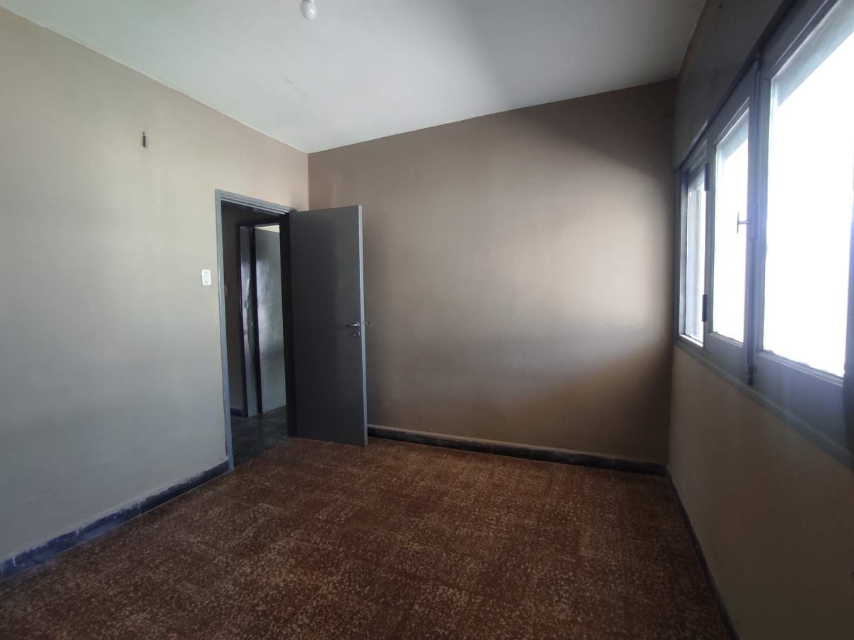 Venta casa de 2 dorm con dpto de 2 dorm en B San Vicente