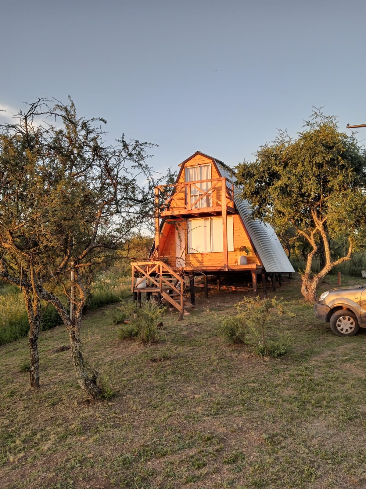 VILLA DEL DIQUE - LA SIERRITA ALPINA EN ESQUINA - A ESTRENAR - ESCRITURA