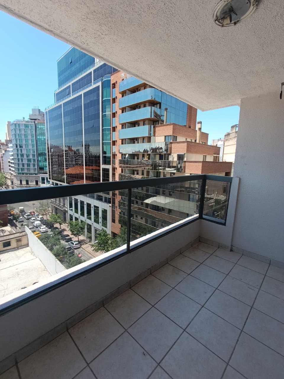 DEPARTAMENTO CON BALCÓN DE 1 DORMITORIO, ZONA NUEVA CORDOBA