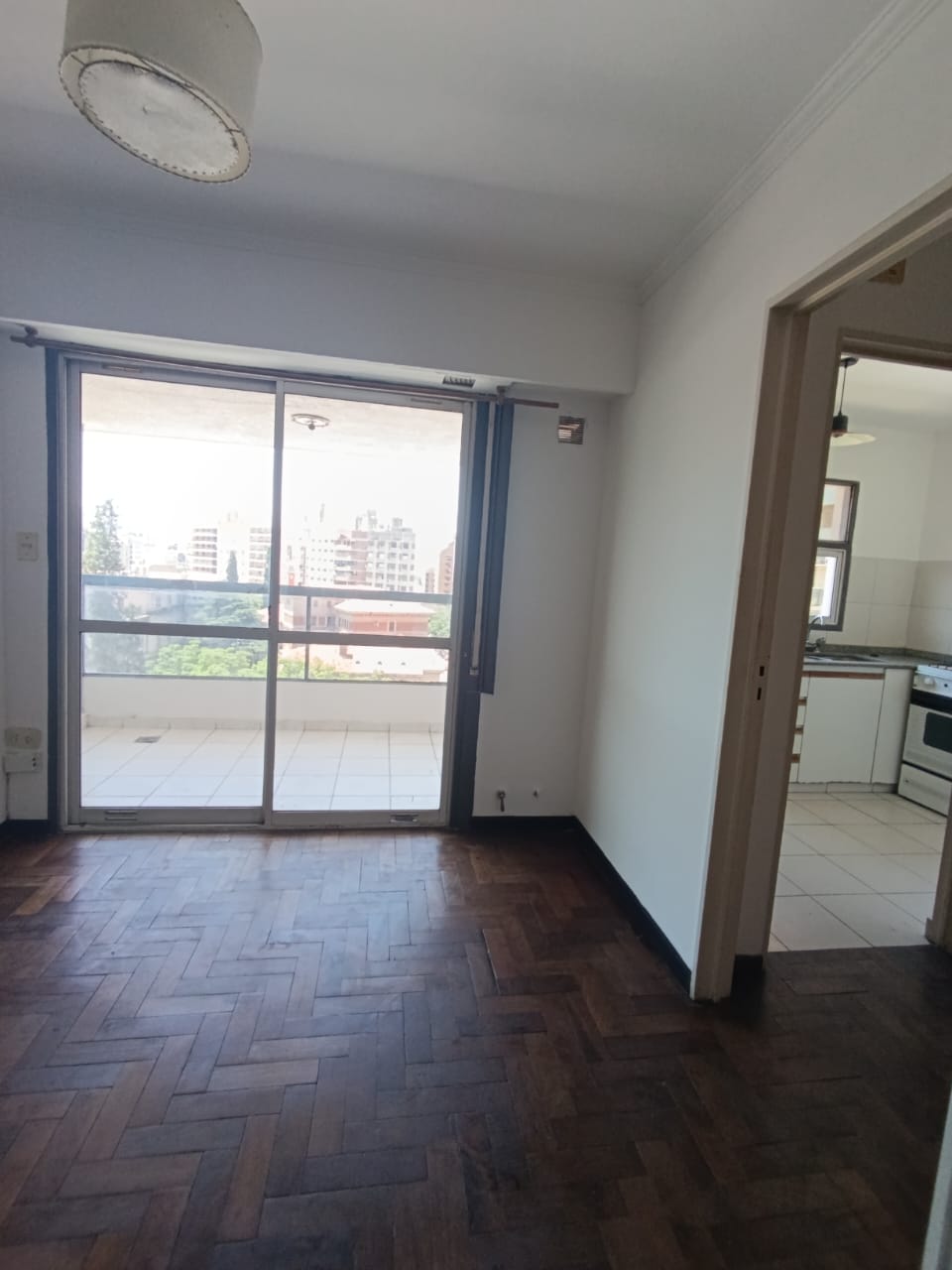 DEPARTAMENTO CON BALCÓN DE 1 DORMITORIO, ZONA NUEVA CORDOBA