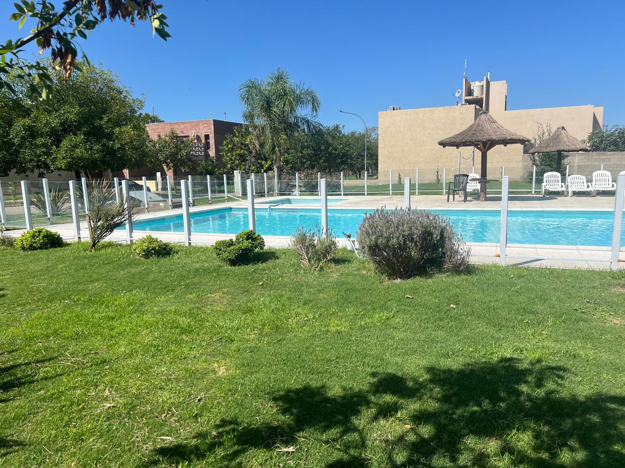 DUPLEX EN CLAROS DEL BOSQUE 3 DORM - BARRIO CERRADO CON AMENITIES