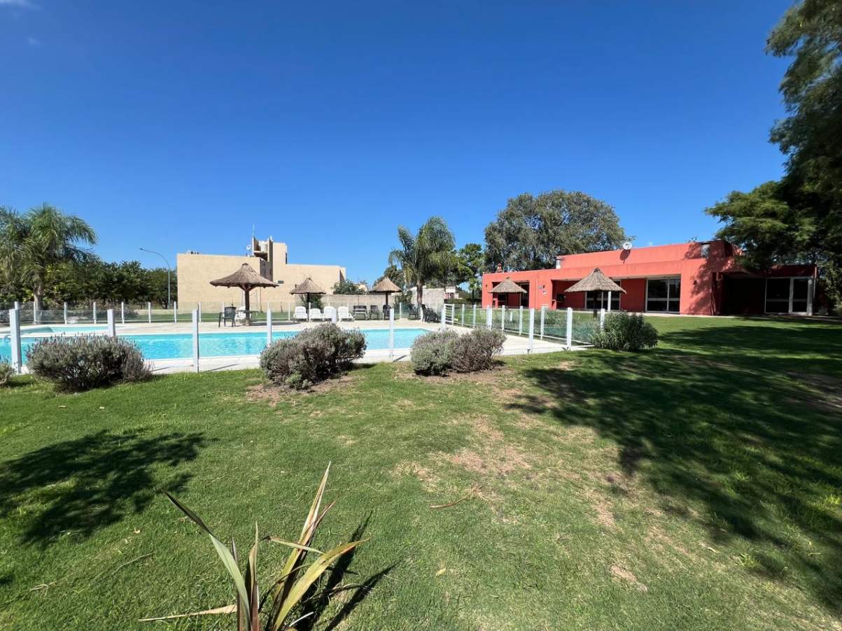 DUPLEX EN CLAROS DEL BOSQUE 3 DORM - BARRIO CERRADO CON AMENITIES