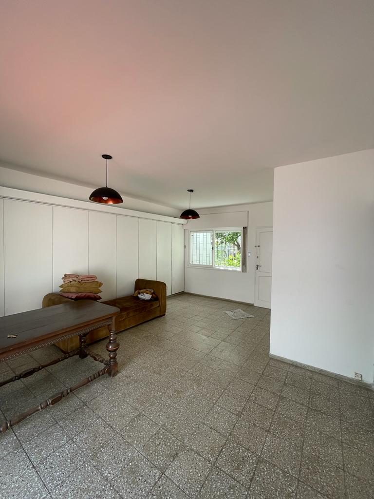 BAJO PALERMO VENTA EXCELENTE OPORTUNIDAD EN UNA PLANTA.