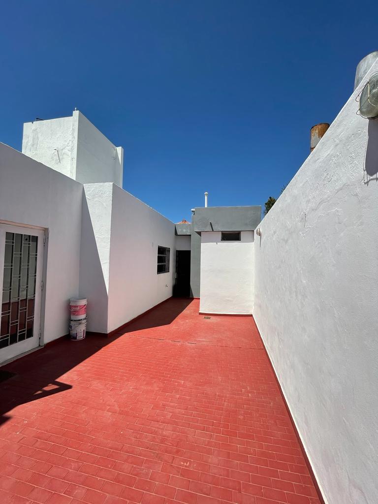BAJO PALERMO VENTA EXCELENTE OPORTUNIDAD EN UNA PLANTA.