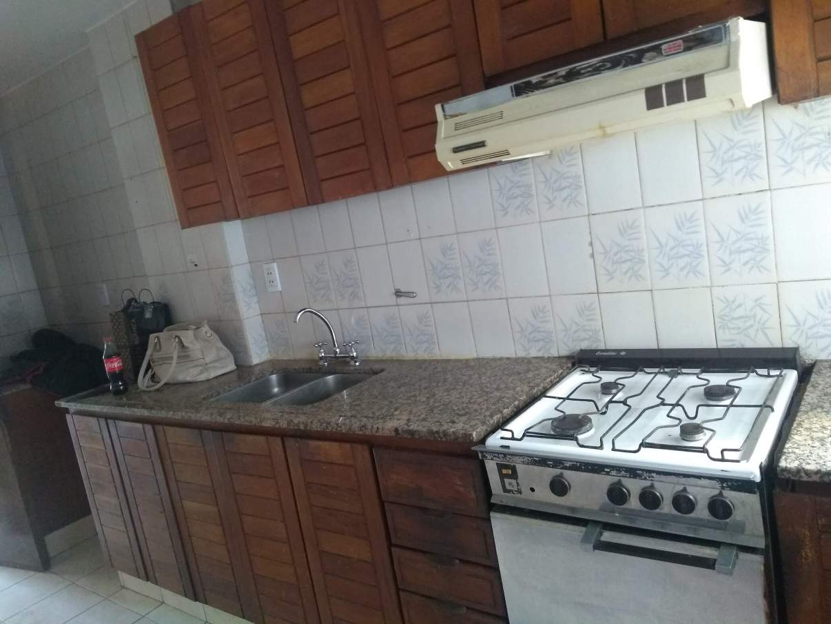 Amplio departamento de tres dormitorios en venta , zona bancaria, Centro