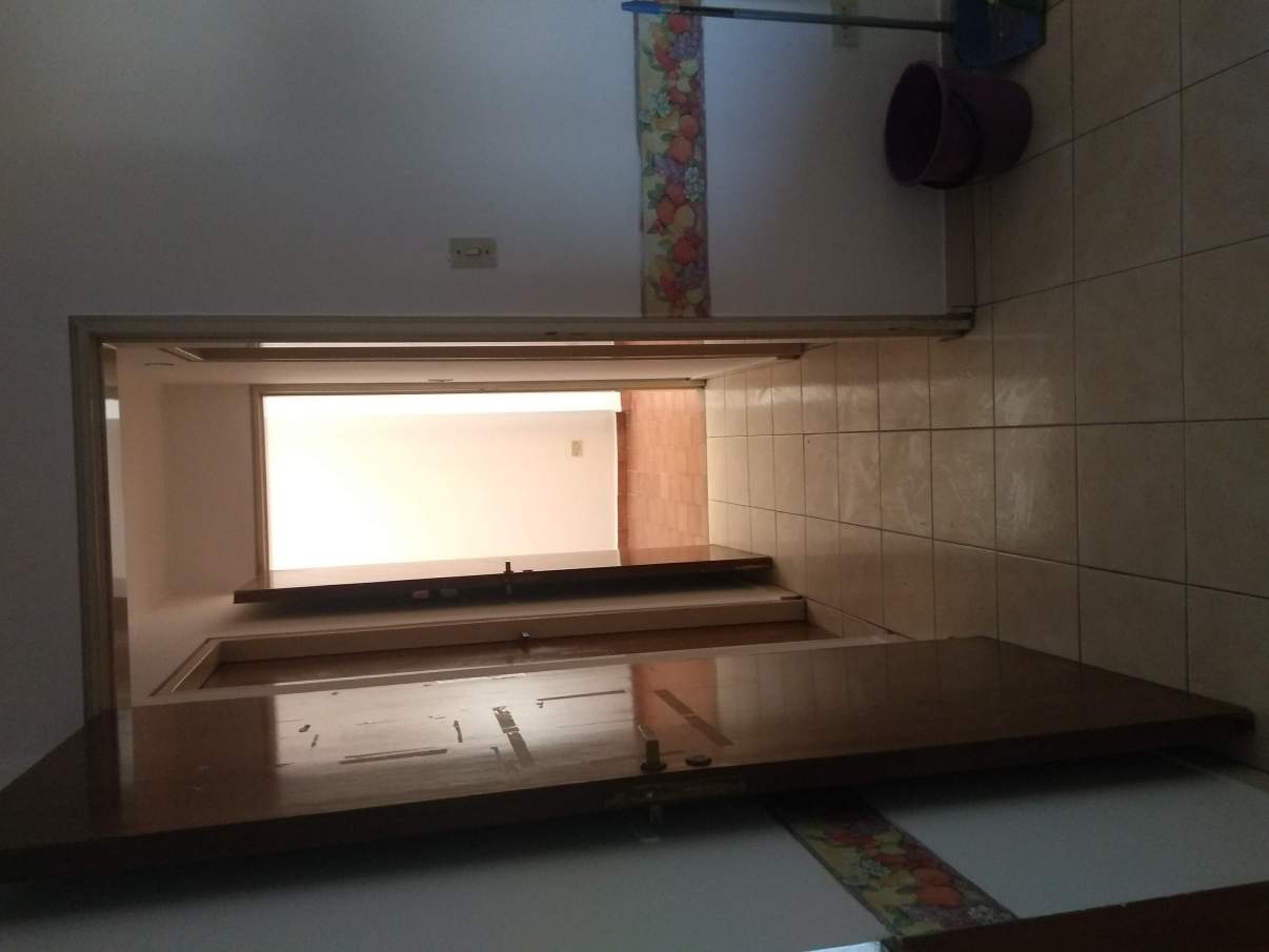 Amplio departamento de tres dormitorios en venta , zona bancaria, Centro