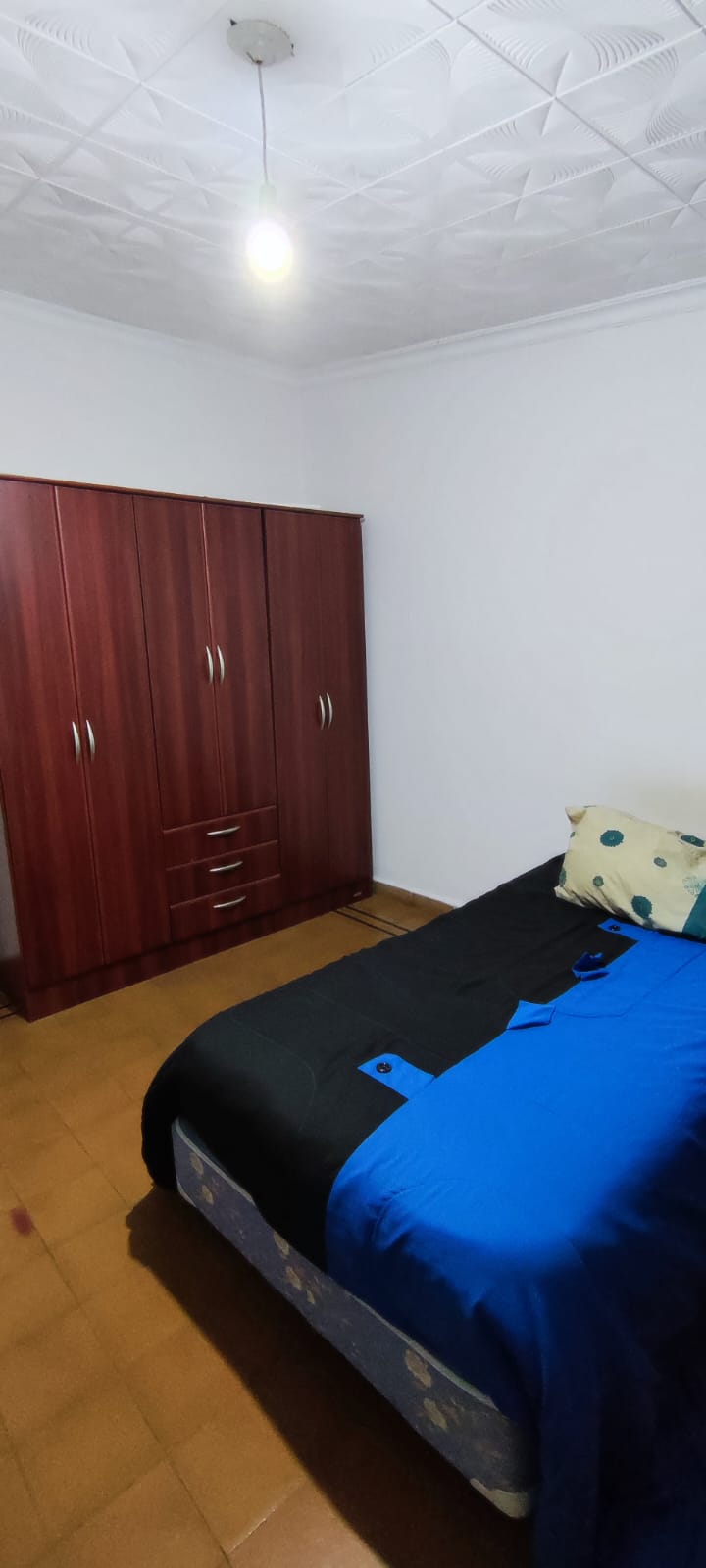 VENTA CASA EN BARRIO CRISOL 4 DORMITORIOS