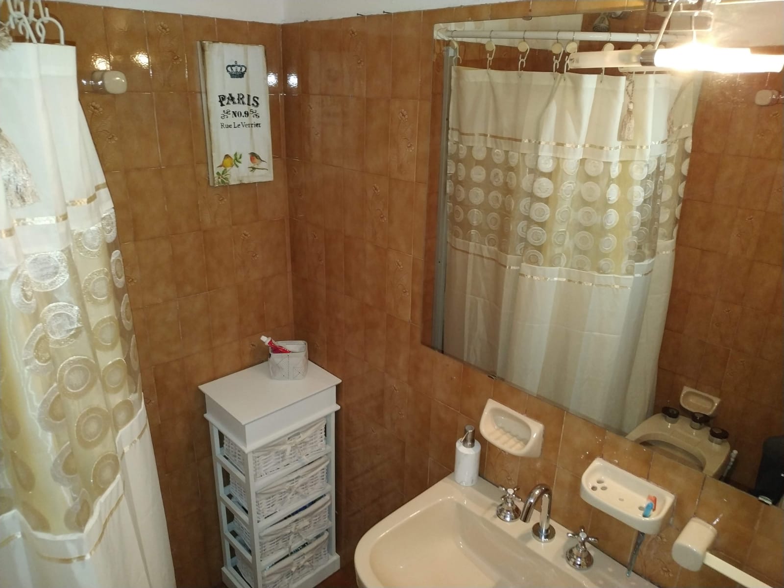 VENTA CASA EN BARRIO CRISOL 4 DORMITORIOS