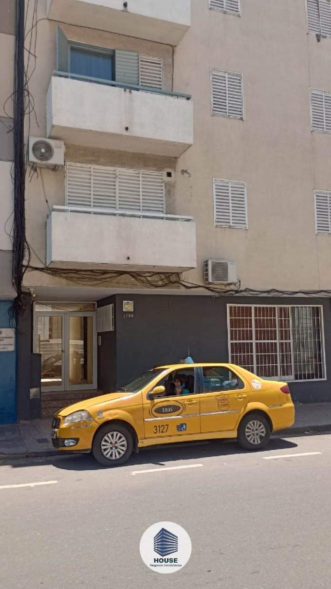 DEPARTAMENTO 1 DORMITORIO EN VENTA CON RENTA EN ALBERDI EXCELENTE UBICACIÓN