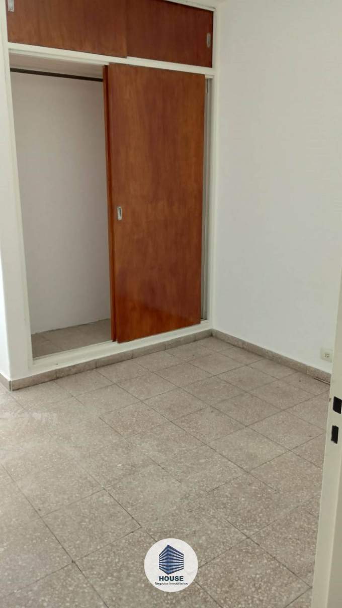 DEPARTAMENTO 1 DORMITORIO EN VENTA CON RENTA EN ALBERDI EXCELENTE UBICACIÓN